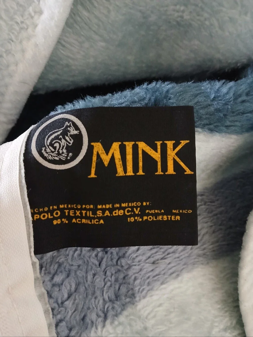 Vintage 80s MINK Heavy Wearable Zip Front TV Camping Cape BLANKET Mexican 58X72
